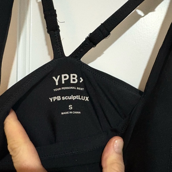 Abercrombie workout romper - Picture 2 of 4